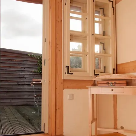 Direkt Am Kleinsten Haus In